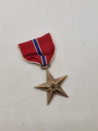 Originalt lot fra falden US soldat WW2 KIA 1 Lt George Milton Lewis (1920-1944) papirer medfølger ikke