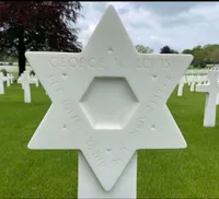 Originalt lot fra falden US soldat WW2 KIA 1 Lt George Milton Lewis (1920-1944) papirer medfølger ikke