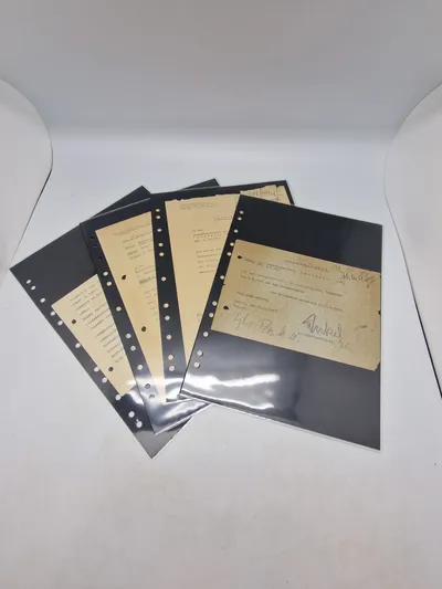 Extremt sjældent Originalt  lot fra Dansker i frikorps Danmark:  Forsynings- og administrationsofficer Untersturmführer Jens Poul Willy Petersen (04-08-1913)