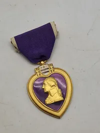 Originalt WW2 purple heart med nummer
