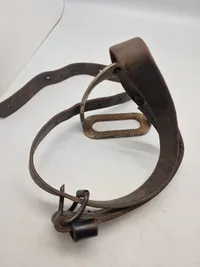 Samling stigbøjler militære mm.