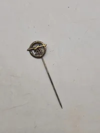 Pin Zonen ambulance flyver