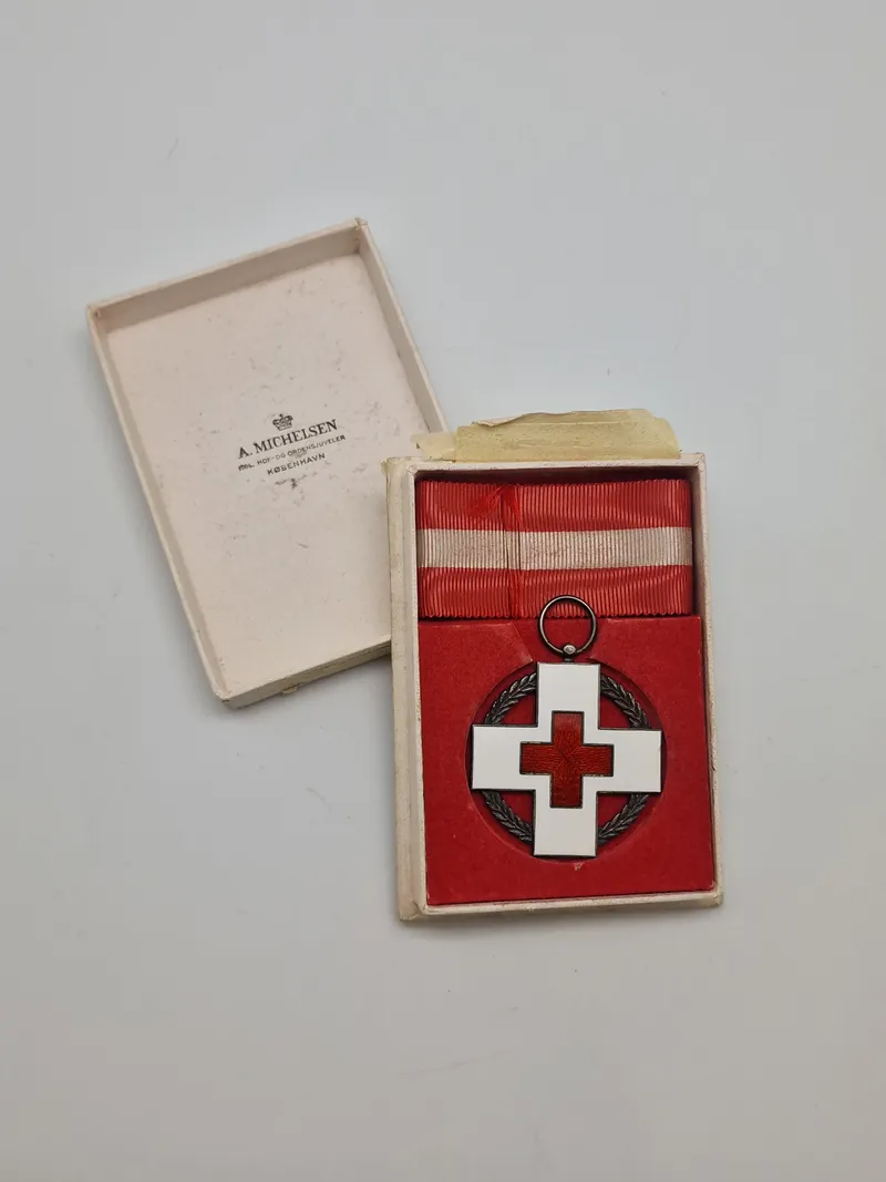 Original Dansk WW2 Rødekors medalje