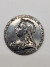 Original 1837-1897 Victoria Diamond Jubilee silver medallion with presentation box