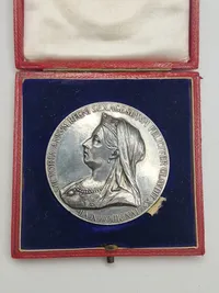 Original 1837-1897 Victoria Diamond Jubilee silver medallion with presentation box