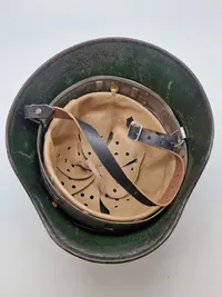 Tysk WW2 hjelm skal orignal resten restaureret