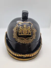 Original Dansk politihjelm med egeløv