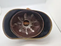 Original Dansk politihjelm med egeløv