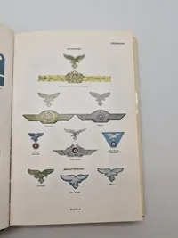 Militaria bog