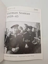 Militaria bog