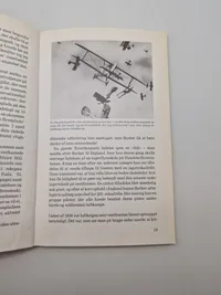 Militaria bog