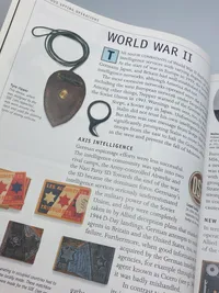 Militaria bog