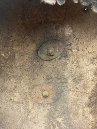 Original dansk læder brandhjelm med påsat regiments mærke