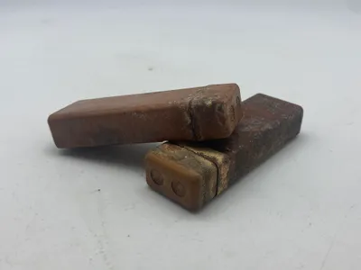 Originale tyske bakelit beholdere til antigaspudder - ww2