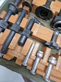 US WW2 Army  Gun bore sight kit
An original US WW2 all complete, Gun bore sight kit, for .50/22mm/35mm type arms, complete  wooden case 1944 dated.