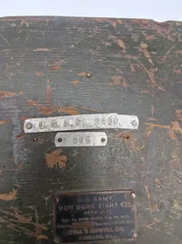 US WW2 Army  Gun bore sight kit
An original US WW2 all complete, Gun bore sight kit, for .50/22mm/35mm type arms, complete  wooden case 1944 dated.