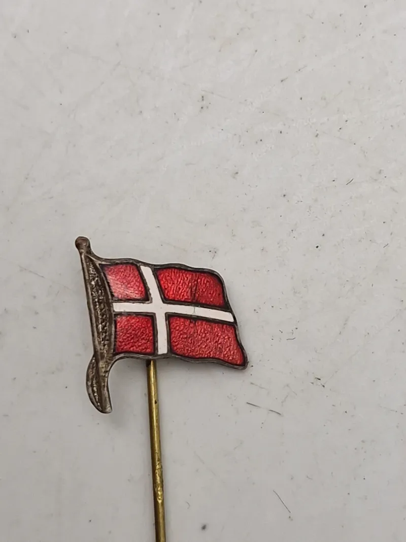 National pin