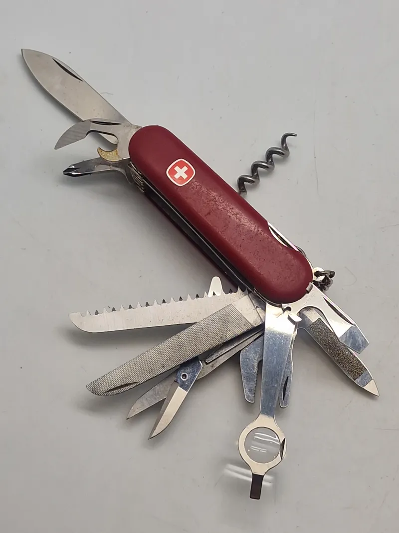 original swiss army kniv