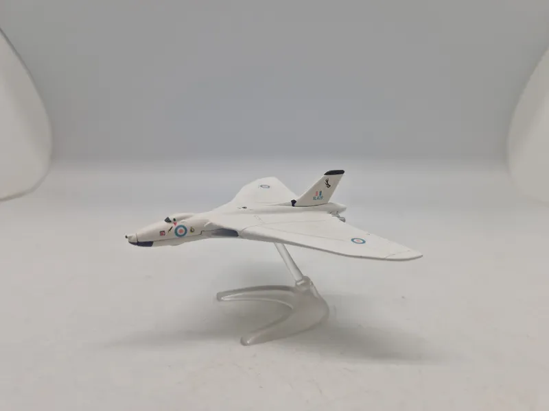 Veludført flymodel metal