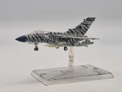 Veludført flymodel metal