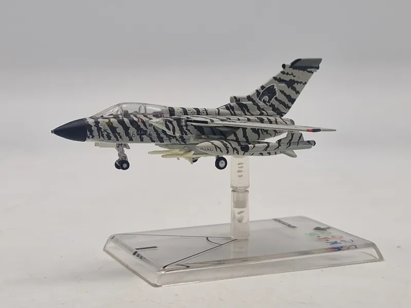 Veludført flymodel metal