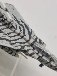 Veludført flymodel metal