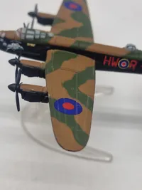 Veludført flymodel metal