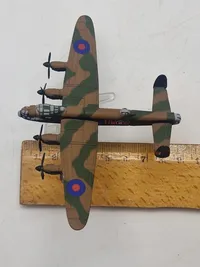 Veludført flymodel metal