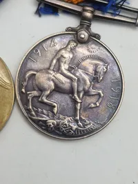 Original Elgelsk WW1 og WW2 medalje spange, navngiven