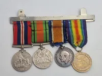 Original Elgelsk WW1 og WW2 medalje spange, navngiven