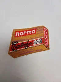 Samling patches med våben og ammunition
