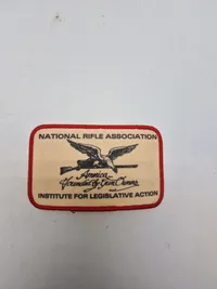 Samling patches med våben og ammunition