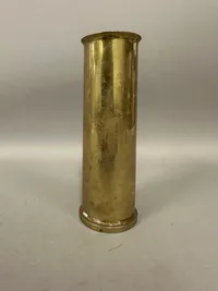 Skyttegravskunst, vase fremstillet af 40 mm WW2 hylster