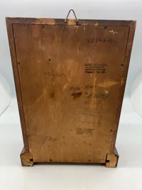 Original amerikansk ur, ca 1880 med alarmfunktion. Uret går, men om det går stabilt kan ikke garanteres - skal afhentes i Vordingborg