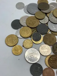 Samling diverse mønter