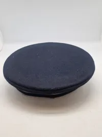 Original kasket fra det danske postvæsen