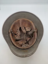 Original tysk hjelm, ww2 - genbrugt af Lokal Forsvars Region “V”