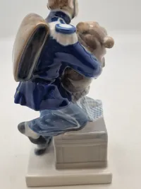 Soldaten og hunden fra Fyrtøjet, Royal Copenhagen figur nr. 1156