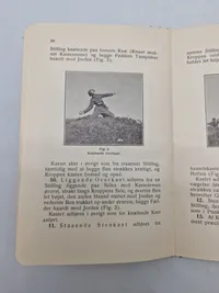 Samling originale instruktioner for kastning af håndbombe og håndgranat