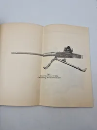 Originalt hæfte - foreløbig beskrivelse af 20 mm maskinkanon og ammunition