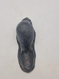 Canadisk Inuit fedtstensfigur signeret og dateret 1972