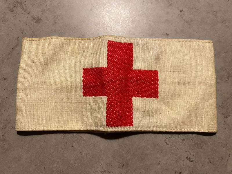 Originalt dansk militært sanitetsarmbind