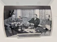 Foto fremkaldt fra de originale Glasnegativer D.N.S.A.P. fotografen Lundstrøm: Søren Kam ridderkors mm.