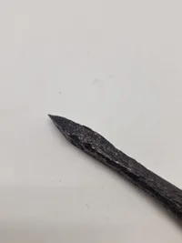 Original Armbryst pilespids funde ved Holmegaard under tørvegravning, Ca år 1300