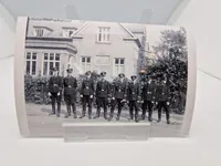 Foto fremkaldt fra de originale Glasnegativer D.N.S.A.P. fotografen Lundstrøm:  Schalburg folk mm.