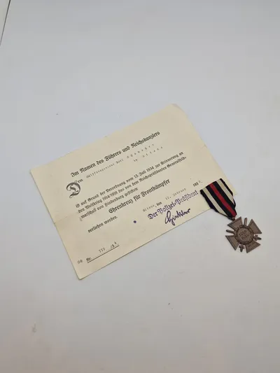 Originalt Hindenburg kors med urkunde