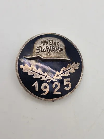 Originalt Der Stahlhelm 1925 medlems badge
