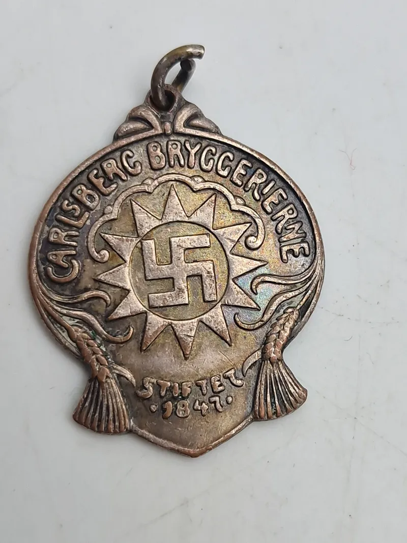 Original Carlsberg medalje med hagekors