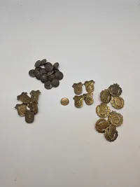 Lot diverse danske mærker og russiske knapper