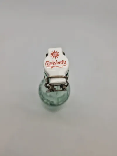 Original Carlsberg patentflaske fra 1942, tæt på mint stand